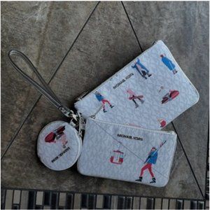 Michael Kors Jet Set Girls Wristlet Trio